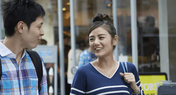 気になるあの人と街デート!